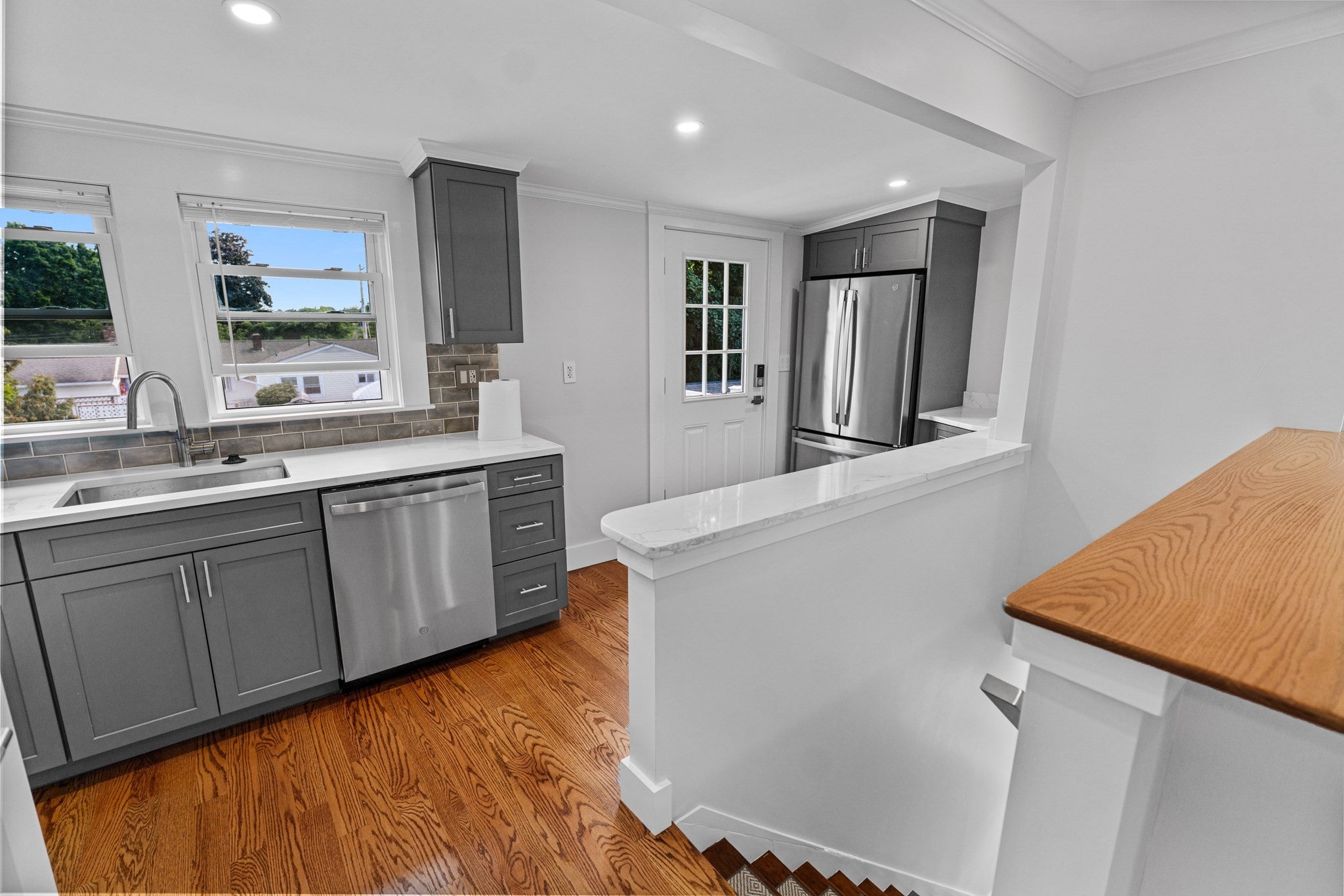 8 Appleton ST #2, Danvers, MA Photo #4