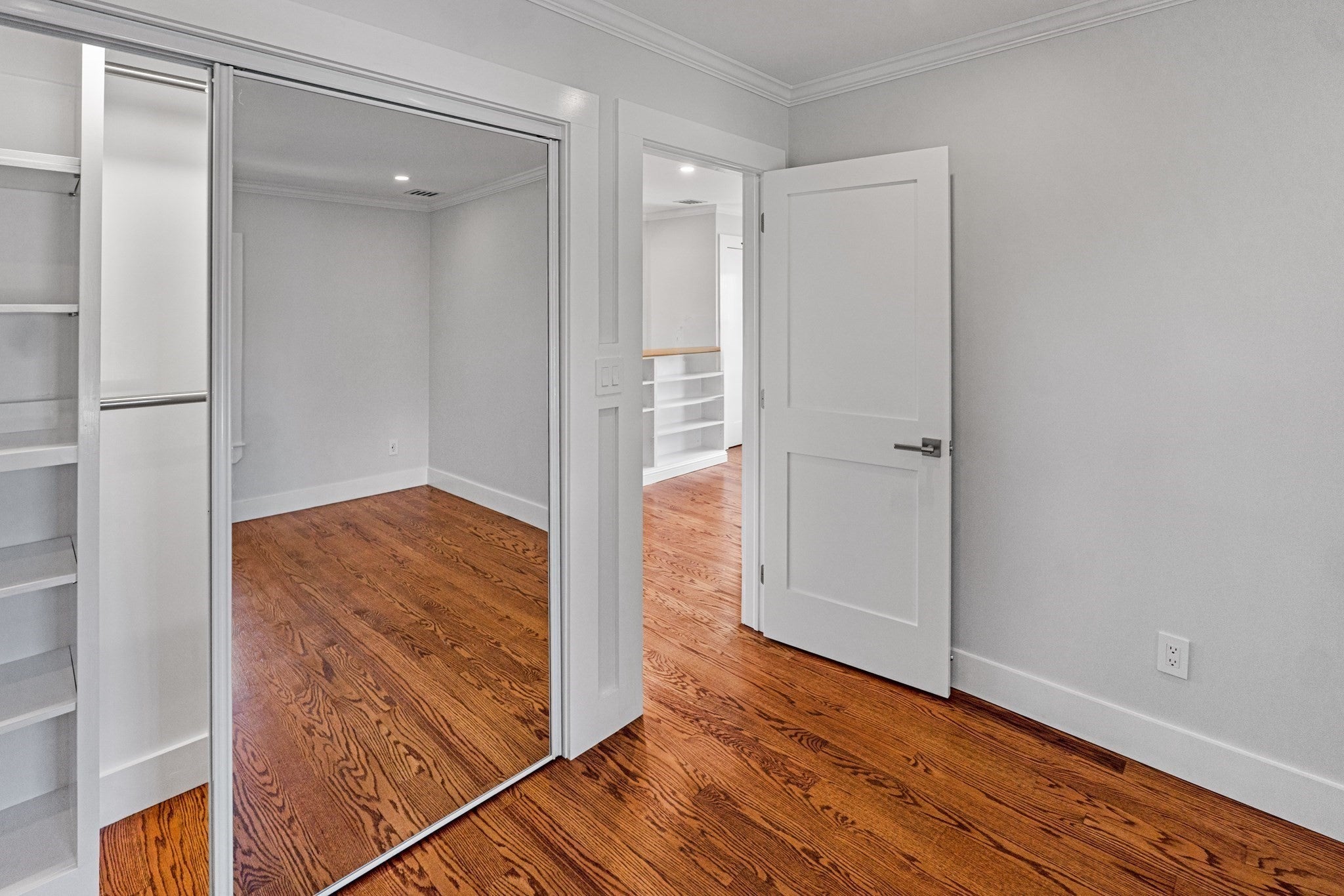 8 Appleton ST #2, Danvers, MA Photo #13