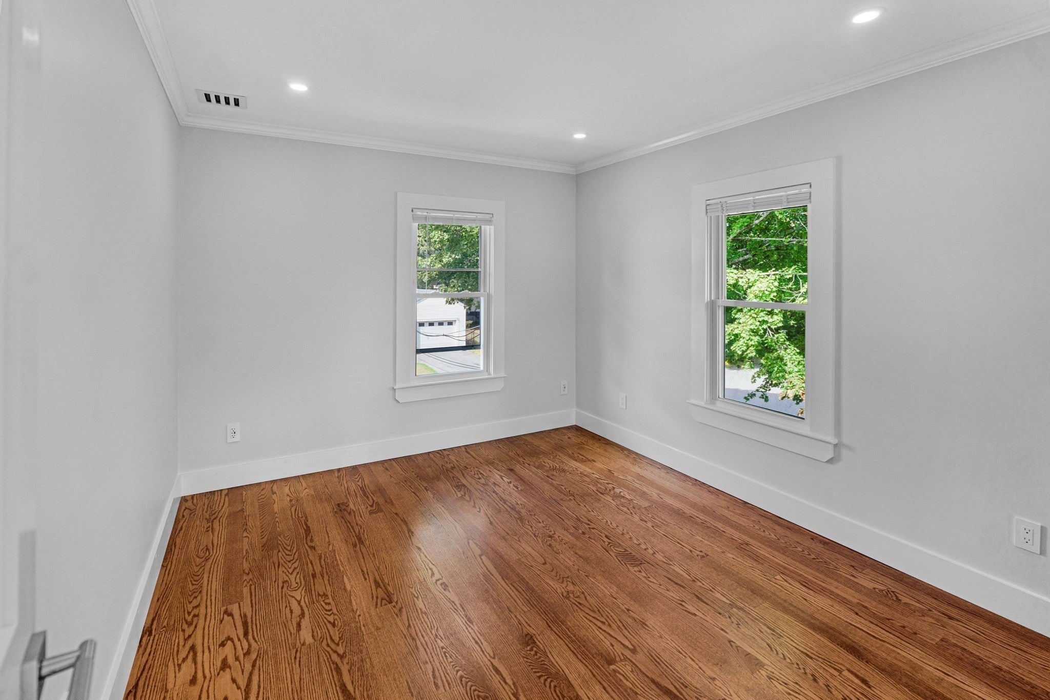 8 Appleton ST #2, Danvers, MA Photo #10
