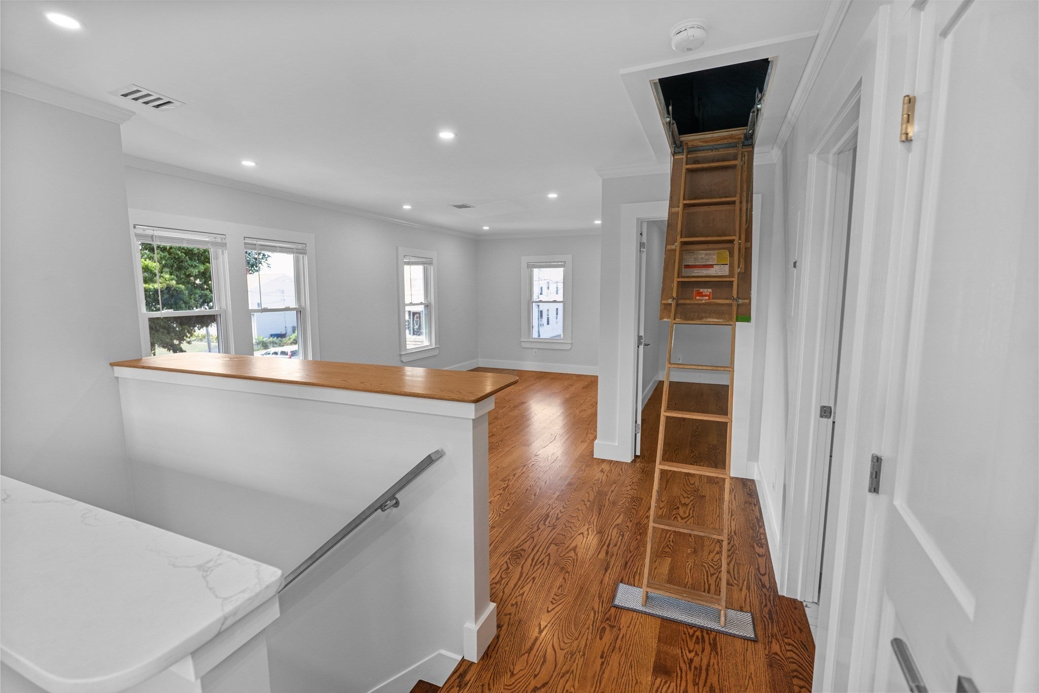 8 Appleton ST #2, Danvers, MA Photo #15