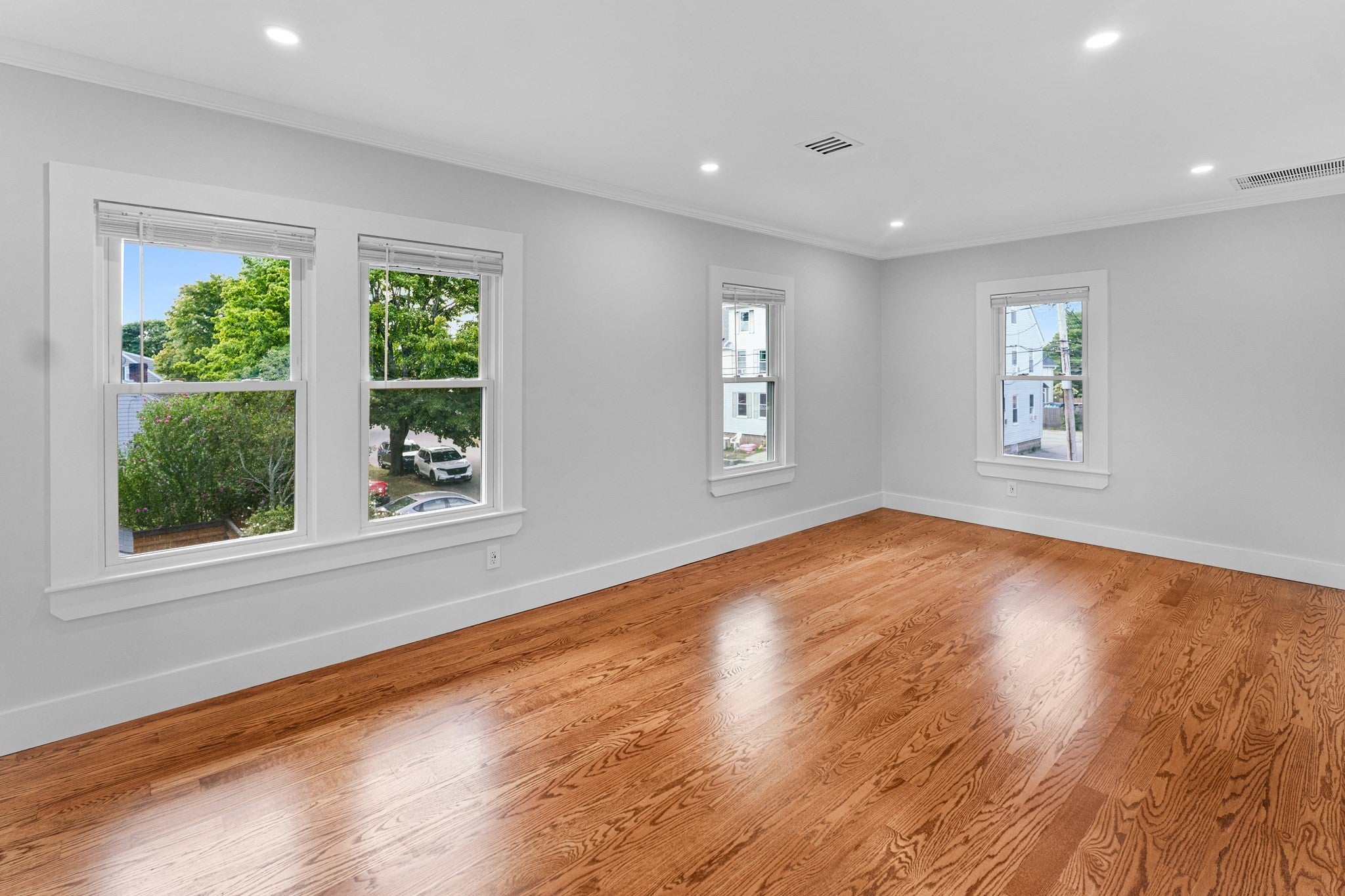 8 Appleton ST #2, Danvers, MA Photo #2
