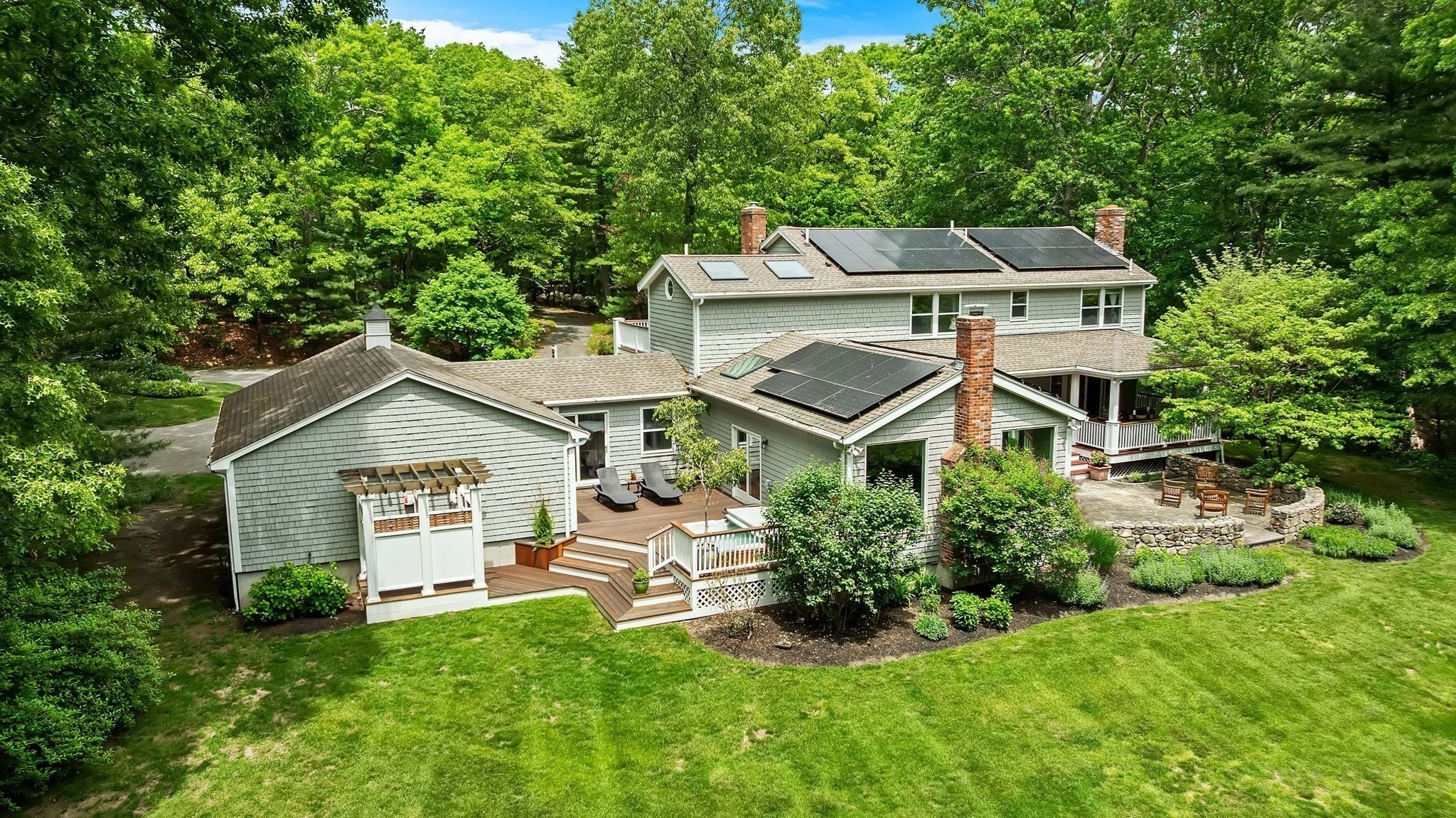 6 Brooks Hill Road