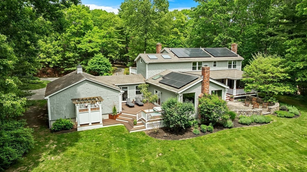 6 Brooks Hill Road