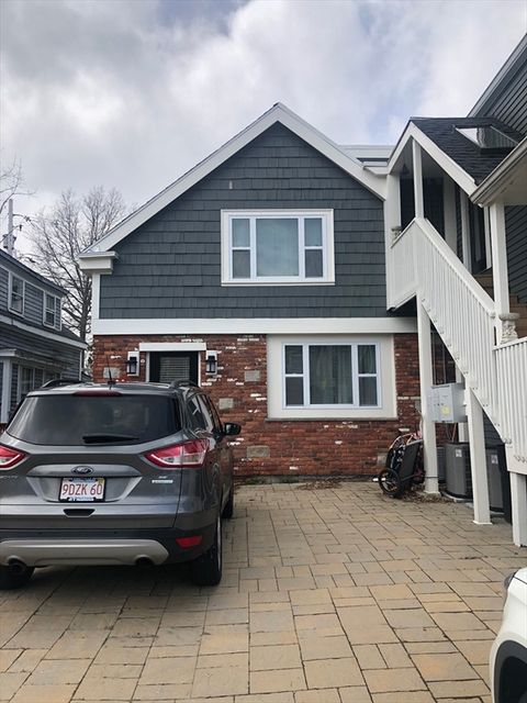 199 Pleasant 1 Marblehead MA 01945