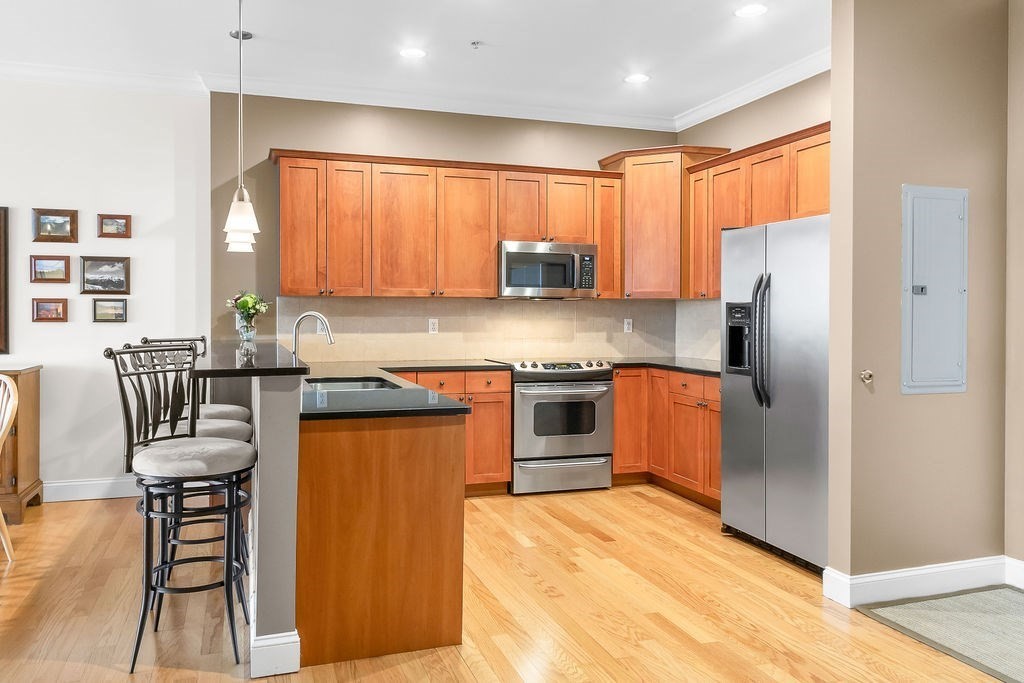 Westborough, Massachusetts 01581, United States, 2 Bedrooms Bedrooms, ,2 BathroomsBathrooms,Residential,Active,115027