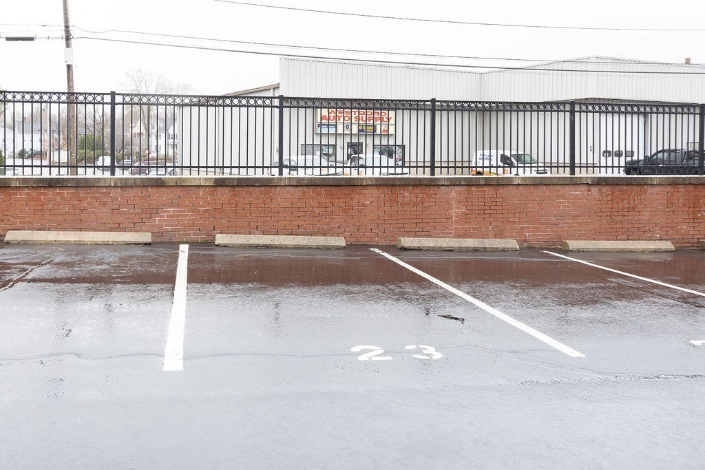 Westborough, Massachusetts 01581, United States, 2 Bedrooms Bedrooms, ,2 BathroomsBathrooms,Residential,Active,115027