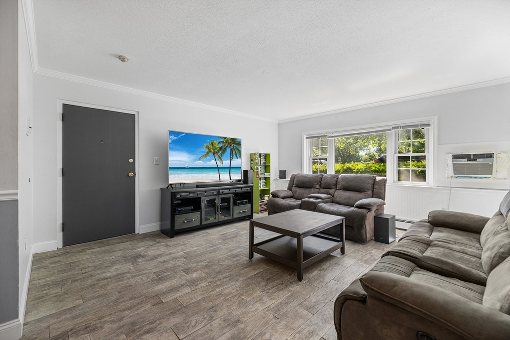 226 Rock St D1