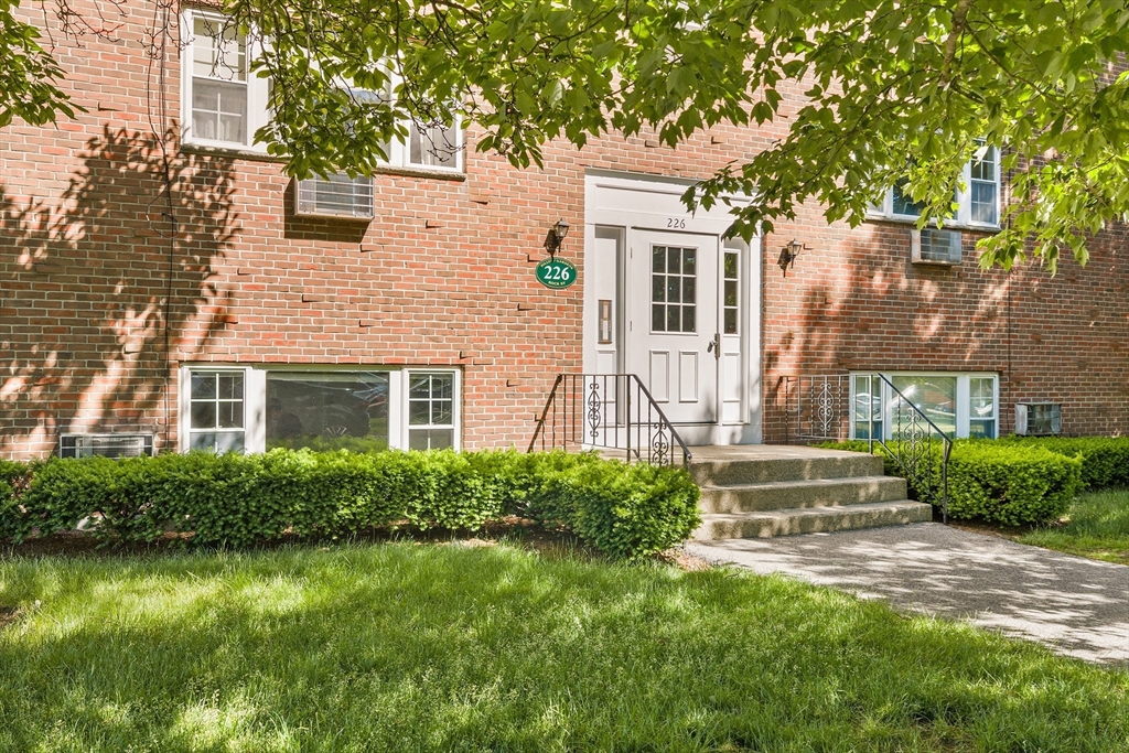 226 Rock St D1
