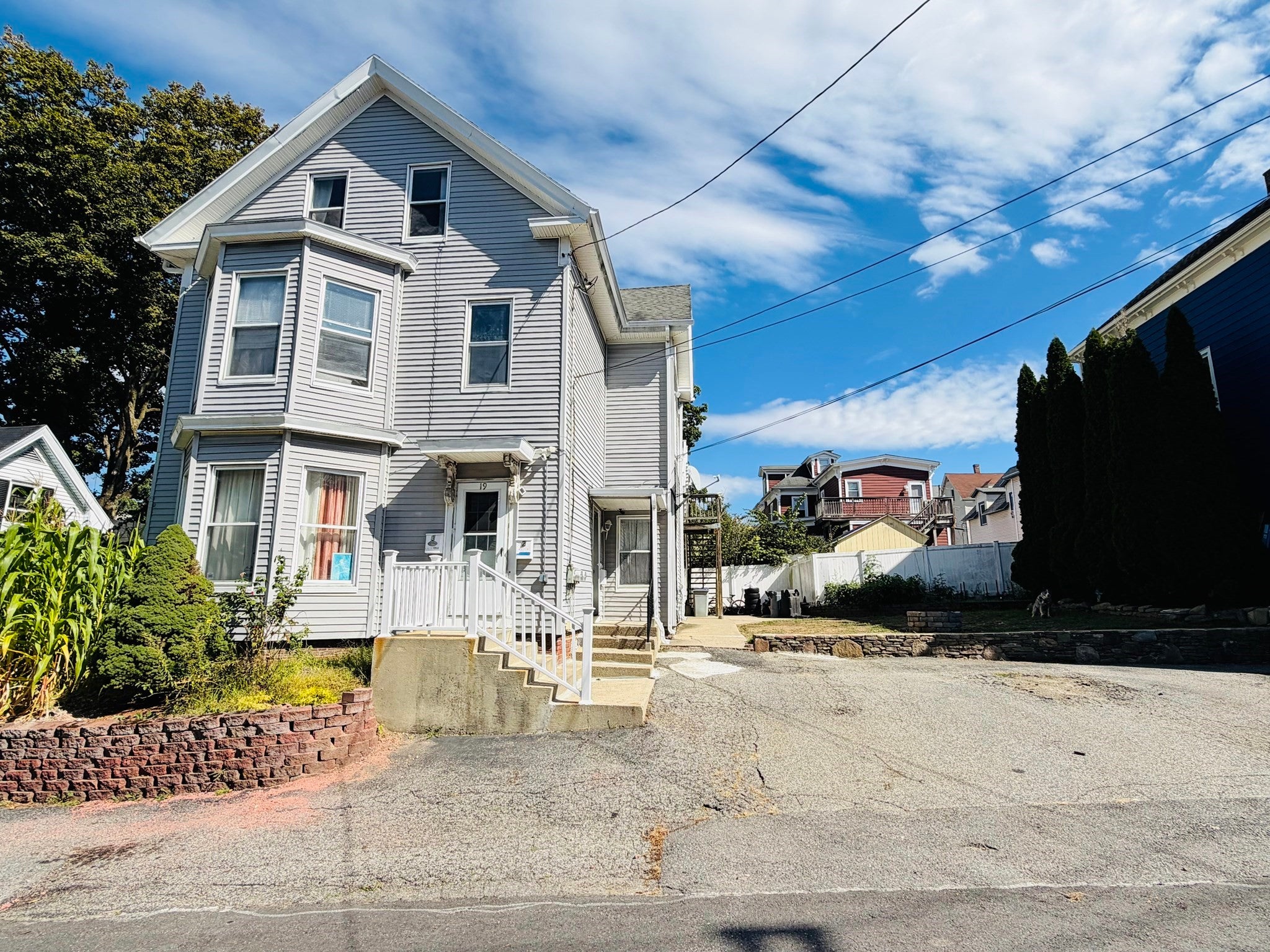 19 Pearl St, Clinton, MA Photo #2