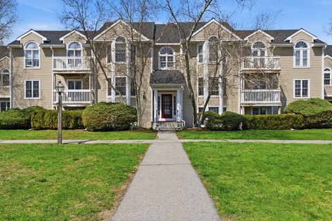 Photo of 1606 Carrriage Ln #1606, Taunton, MA 02780 (MLS # 73504495)