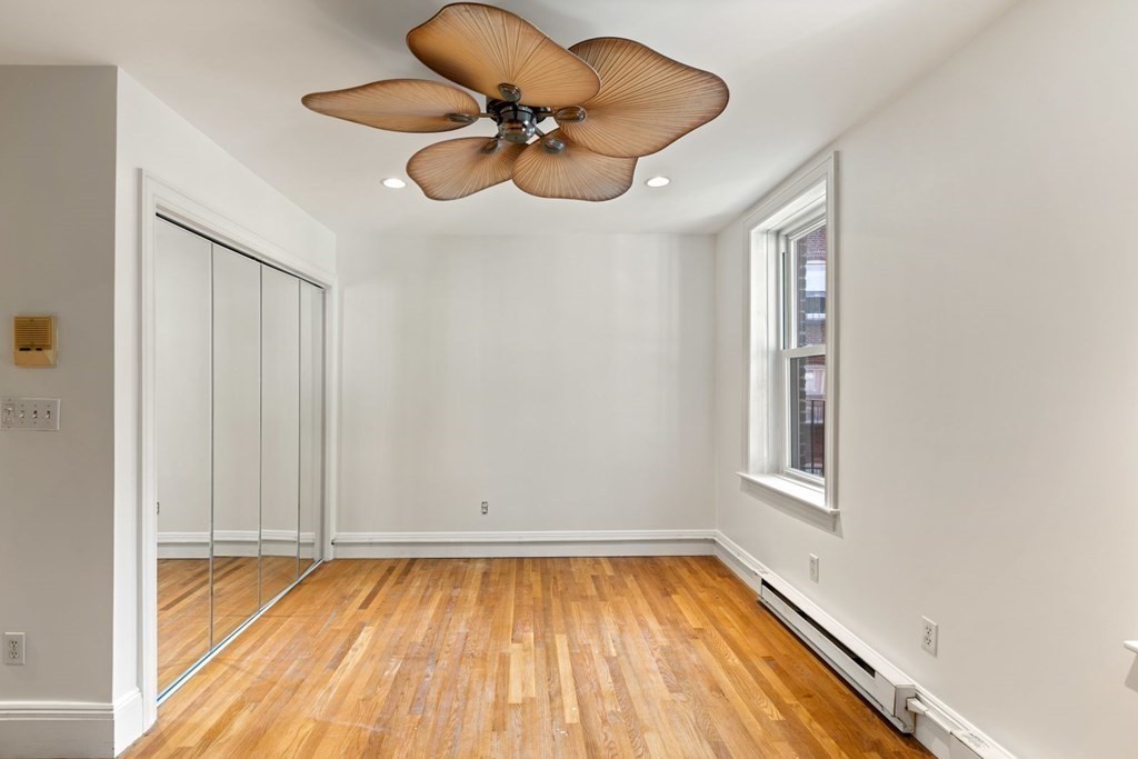 16 Henchman Street 3R