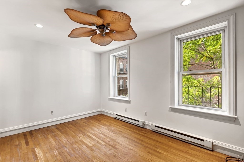 16 Henchman Street 3R