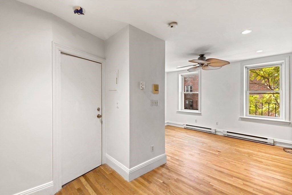 16 Henchman Street 3R
