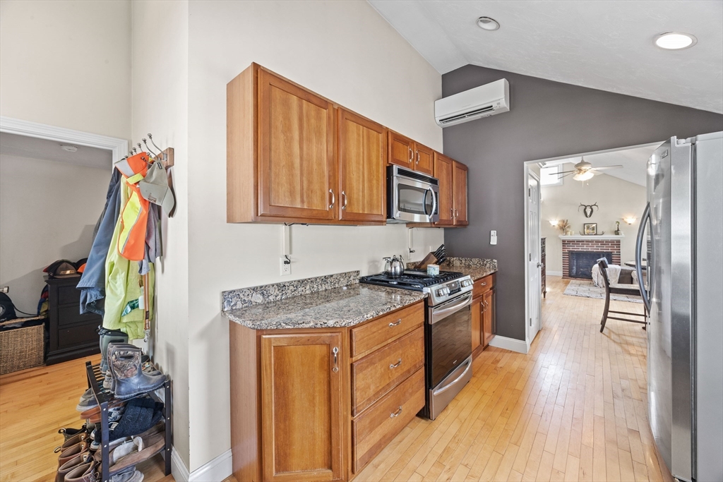 6 Ruth Rd
