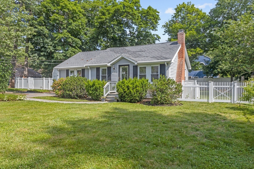 6 Ruth Rd