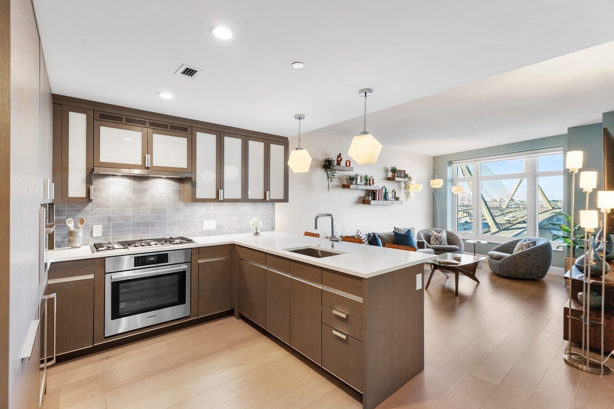 100 Lovejoy Wharf