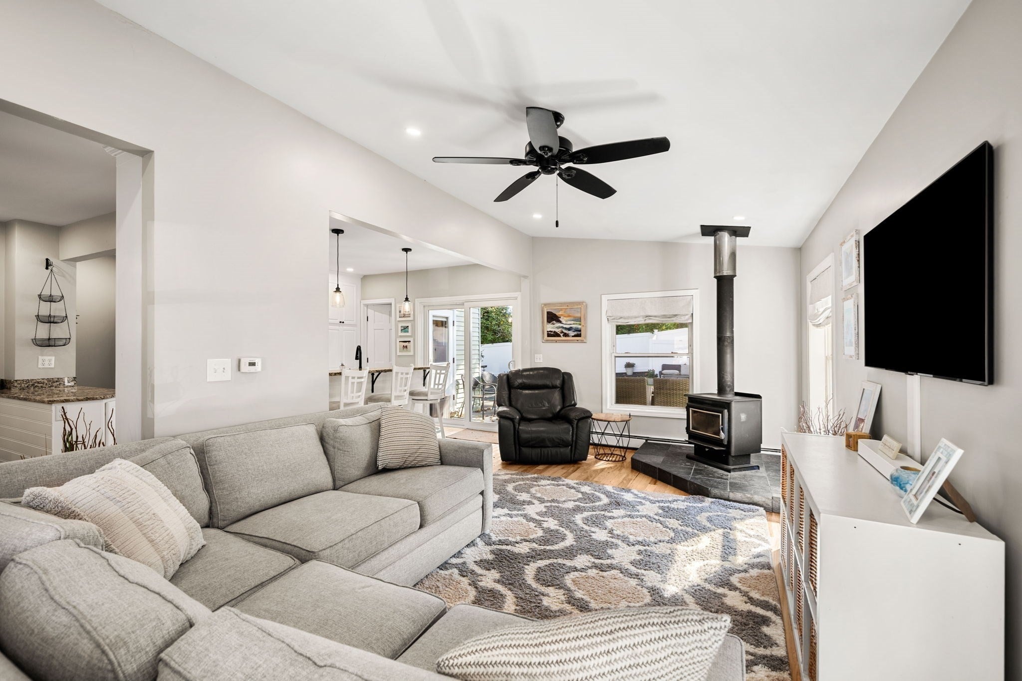 21 Woodland St #21, Newburyport, MA Photo #4