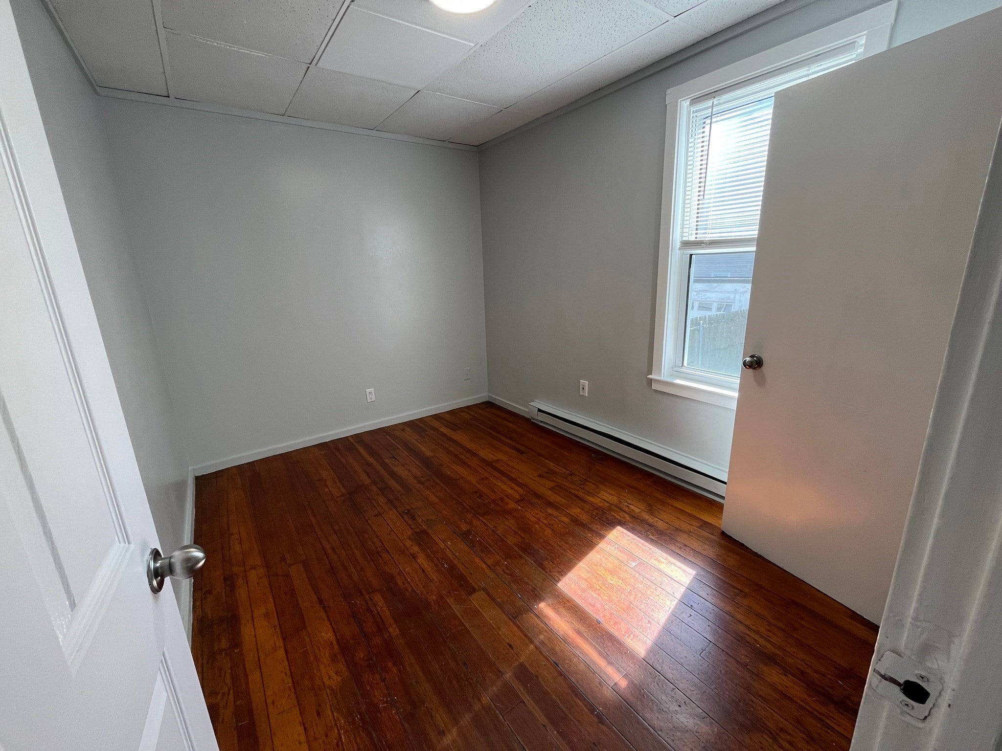 554 Plymouth Ave 1R
