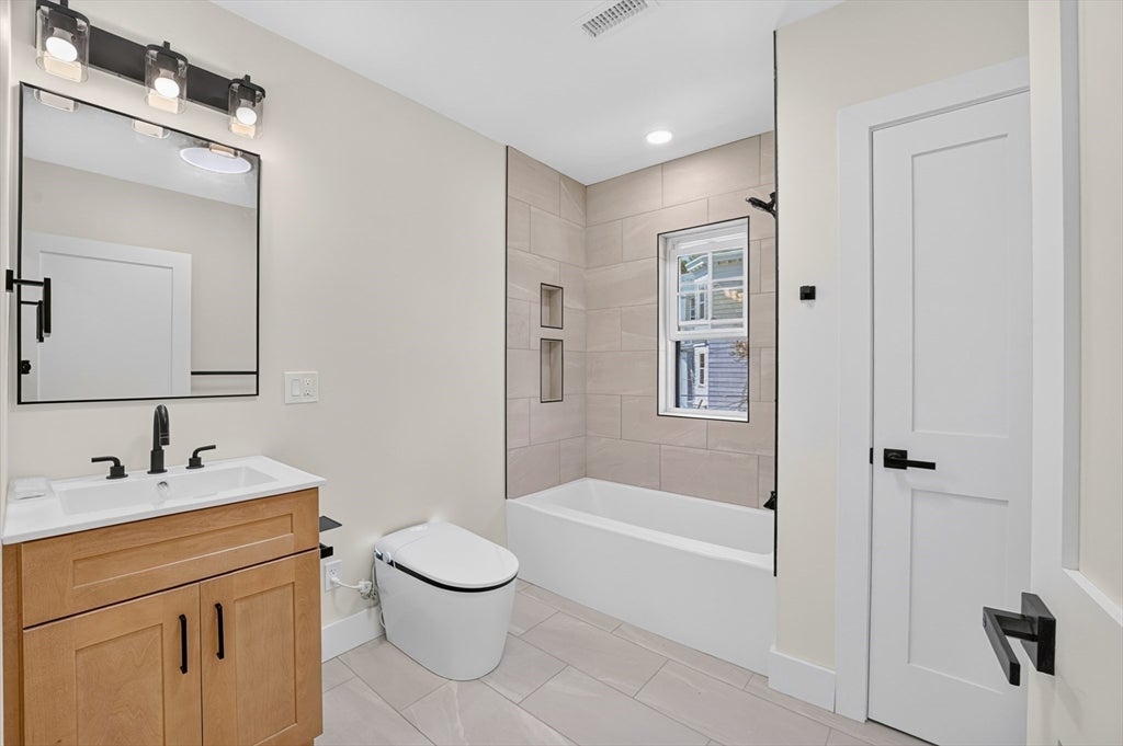 64 Nelson St #4, Boston, MA Photo #17