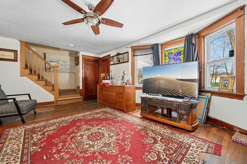 152 Beaverbrook Pkwy