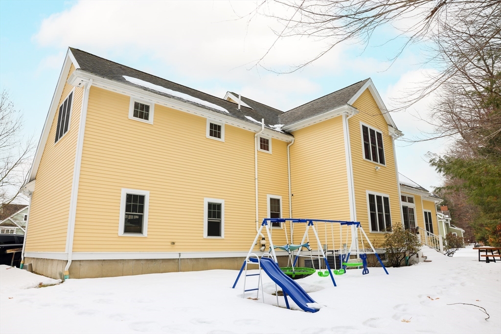 124 Peach Tree Ln