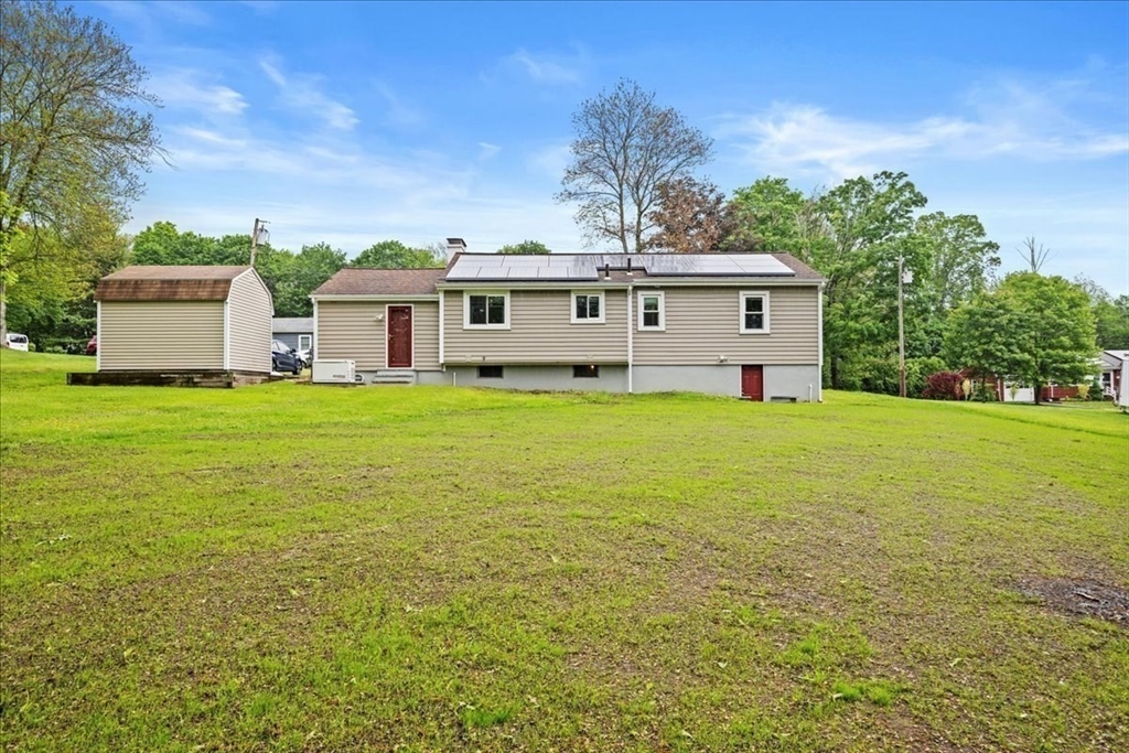 9 Lillian Rd