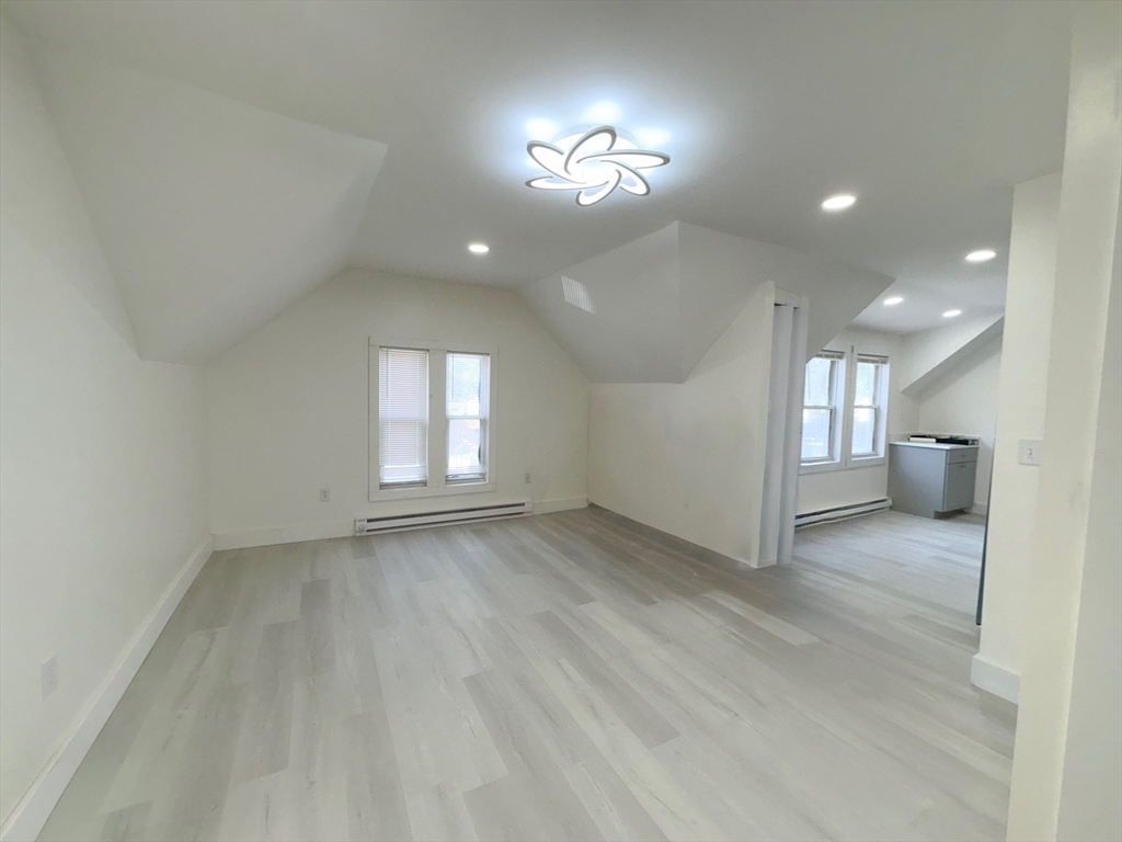 930 S Franklin St 2