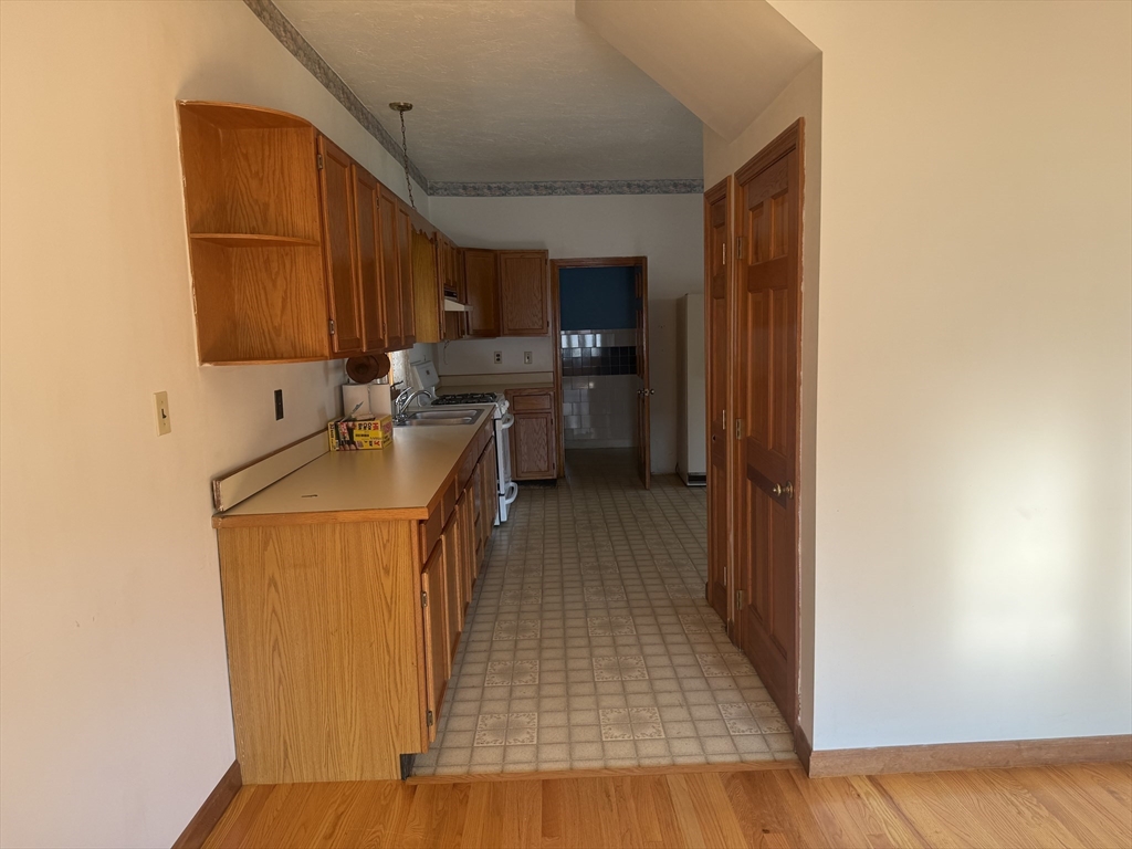 5 Blakelin St