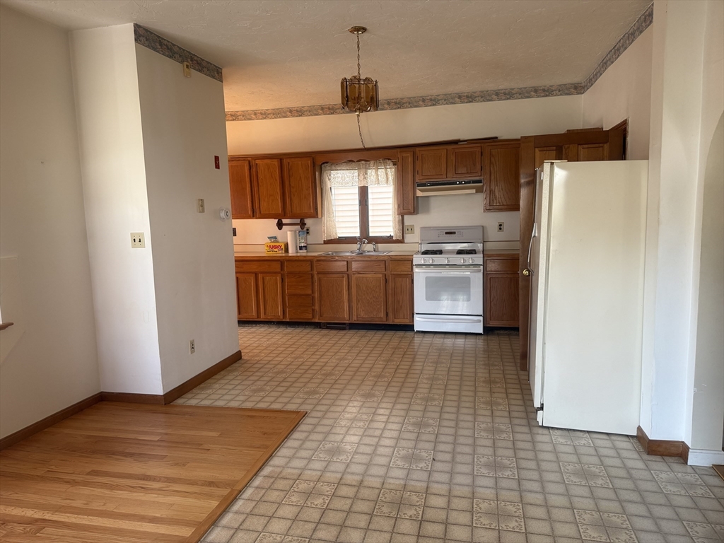 5 Blakelin St