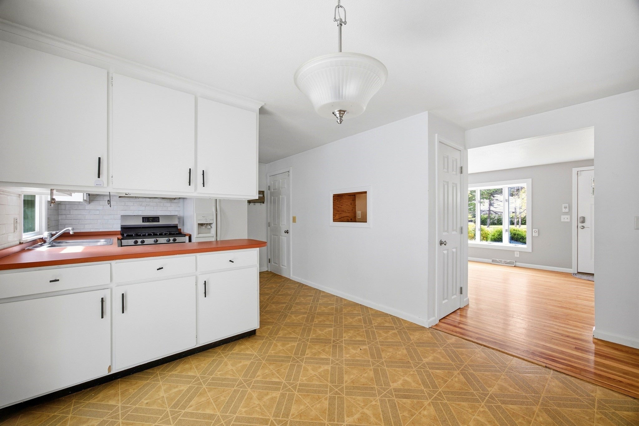 15 Edison Dr, South Hadley, MA, 15 Edison Dr, South Hadley, MA Photo #14