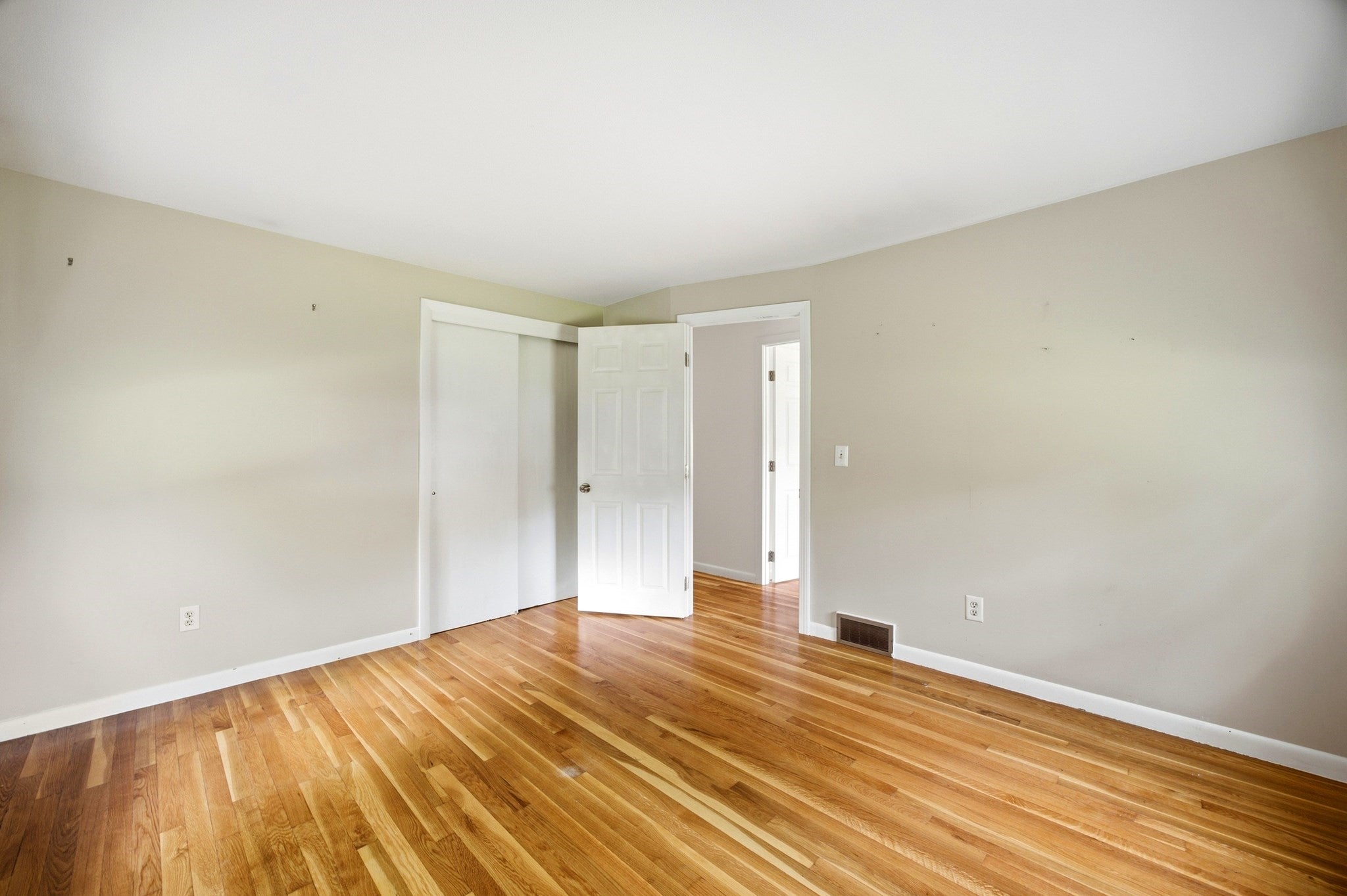 15 Edison Dr, South Hadley, MA, 15 Edison Dr, South Hadley, MA Photo #22