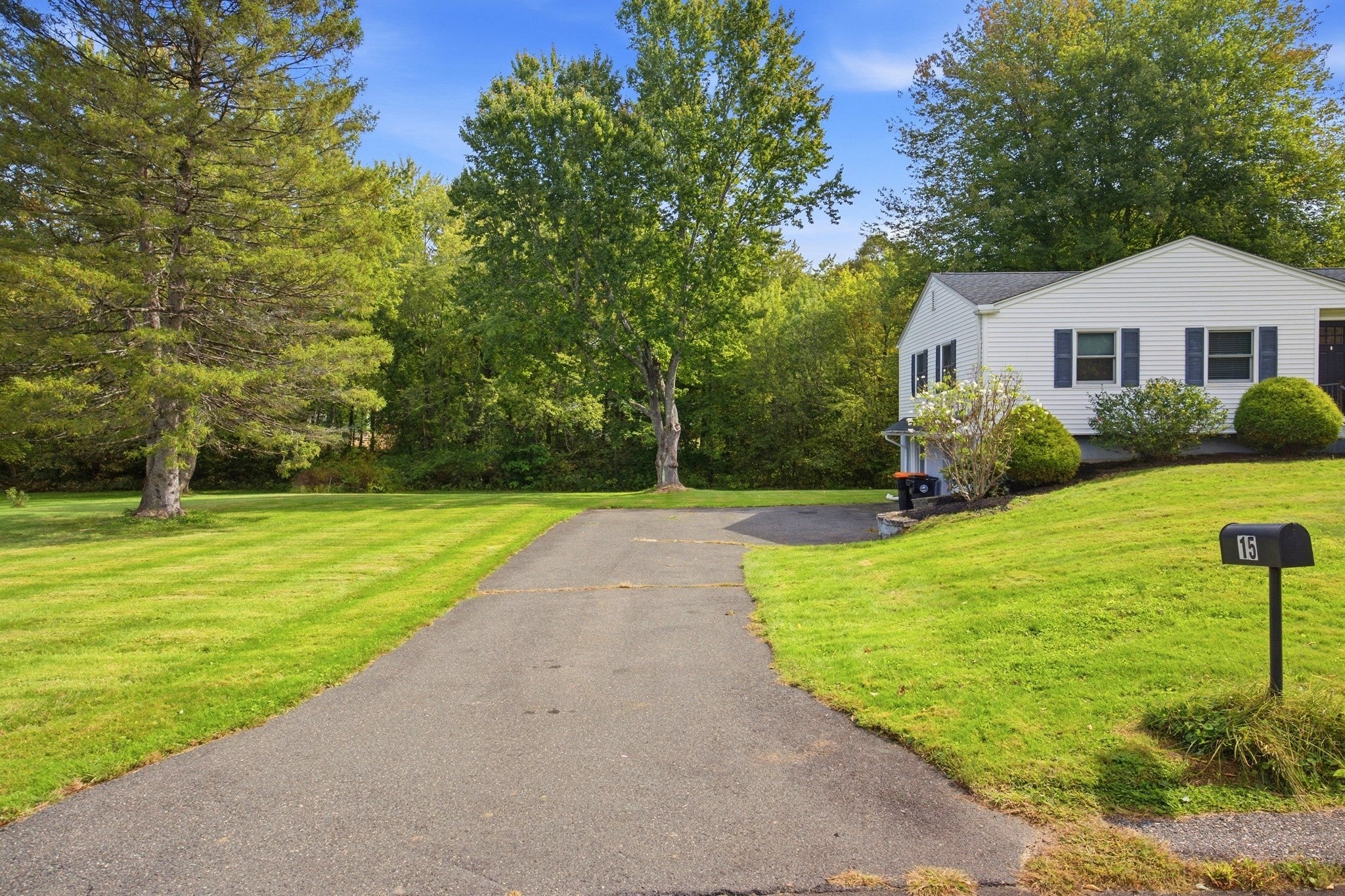 15 Edison Dr