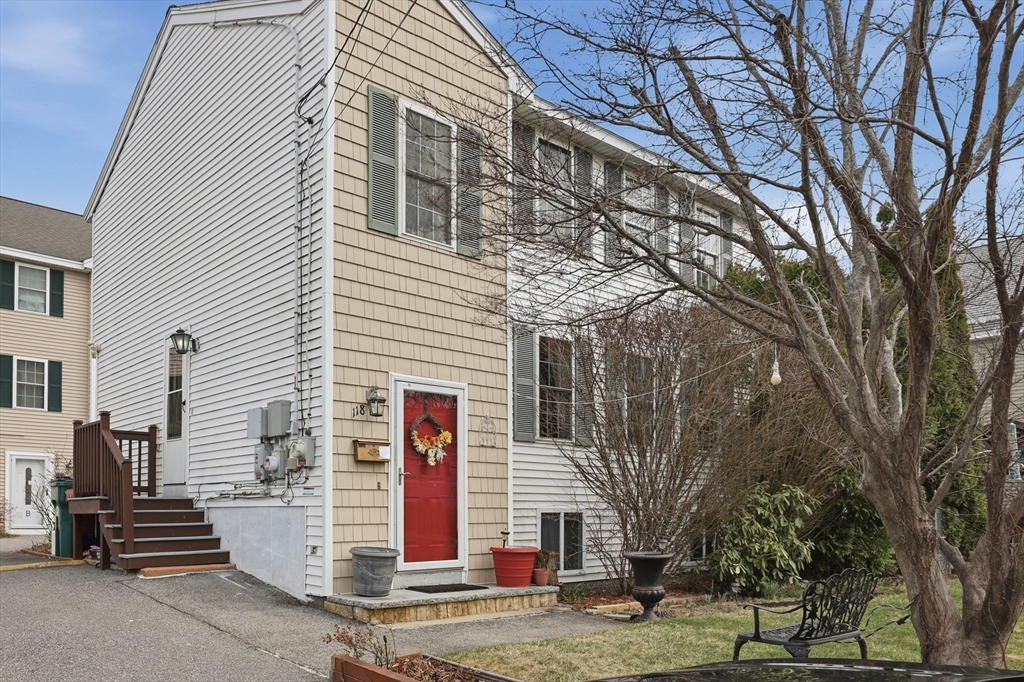 118 Mount Washington Street D