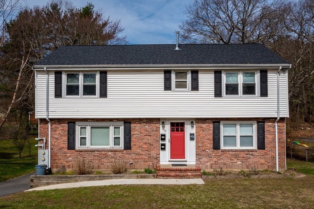 1299 Main Street Top