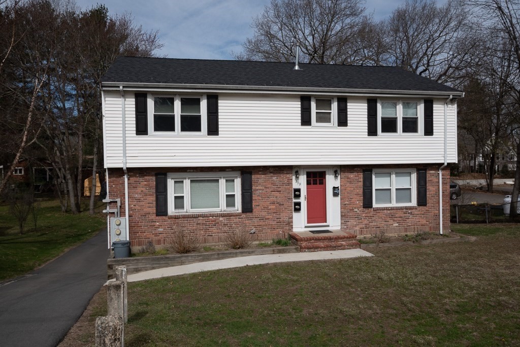 1299 Main Street Top