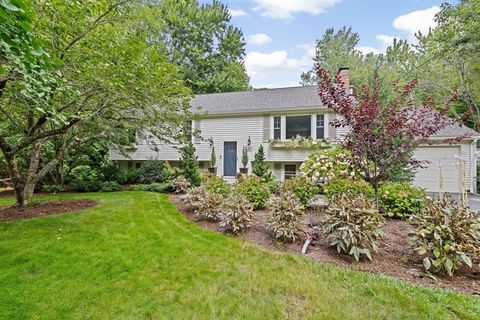 40 Brewster Rd Cohasset MA 02025