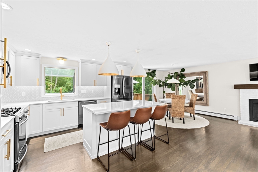 40 Brewster Rd
