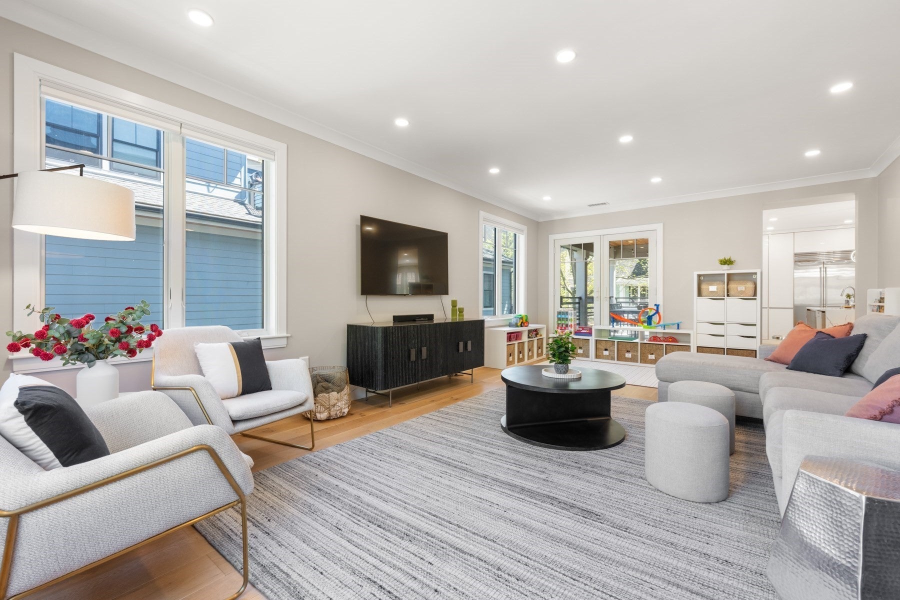80 Verndale St, Brookline MA 02446
