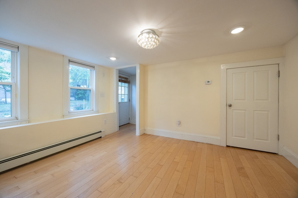 16-18 Beacon Pl