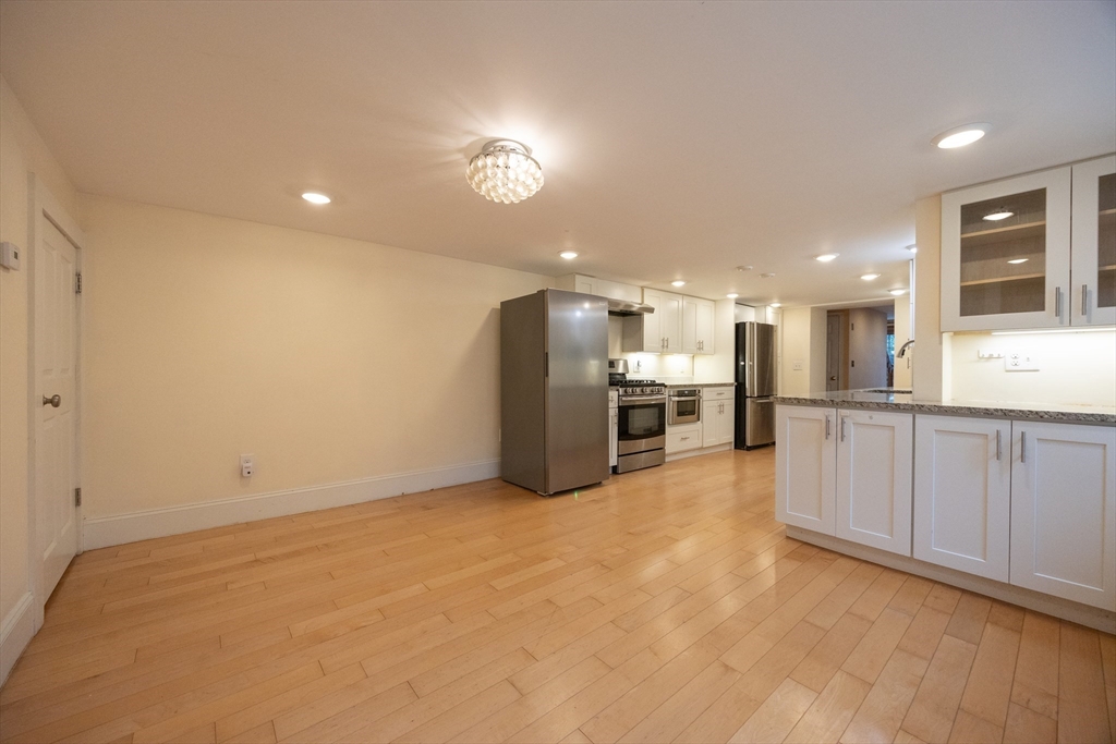 16-18 Beacon Pl