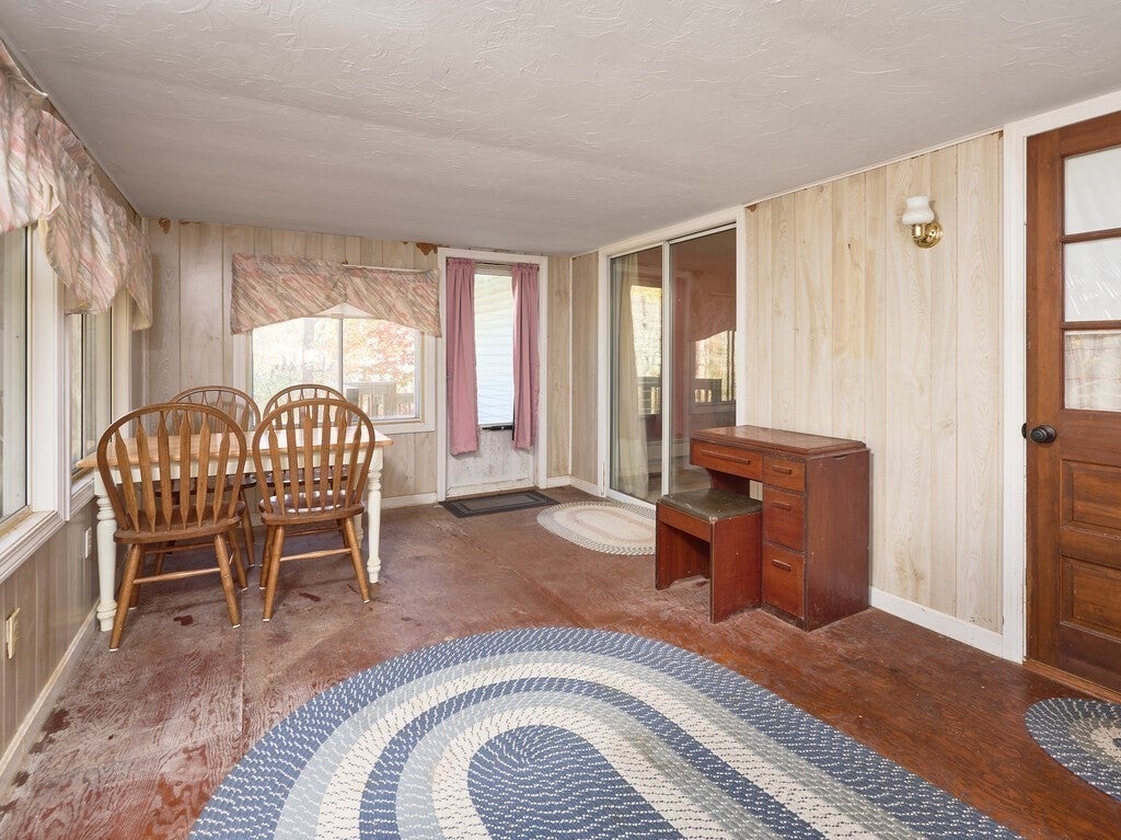 111 Main St, Holden, MA, 111 Main St, Holden, MA Photo #20