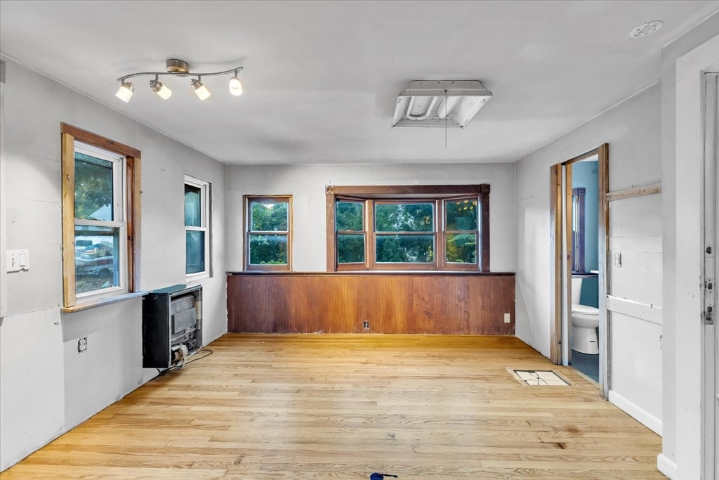 198 Bristol Ave, Barnstable, MA, 198 Bristol Ave, Barnstable, MA Photo #11
