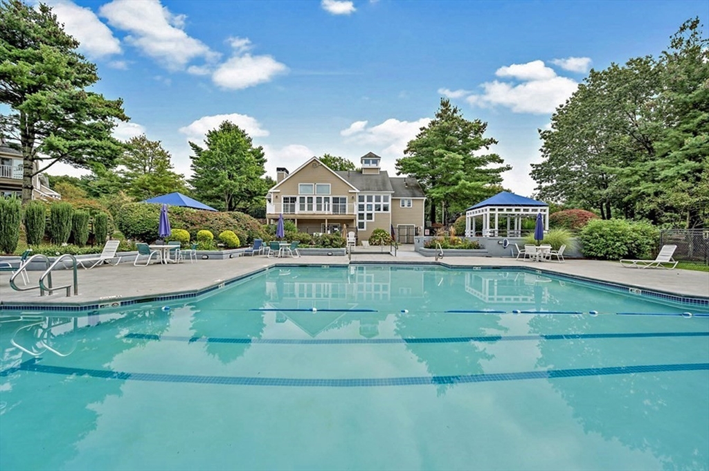 75 Bradford Commons Ln 75