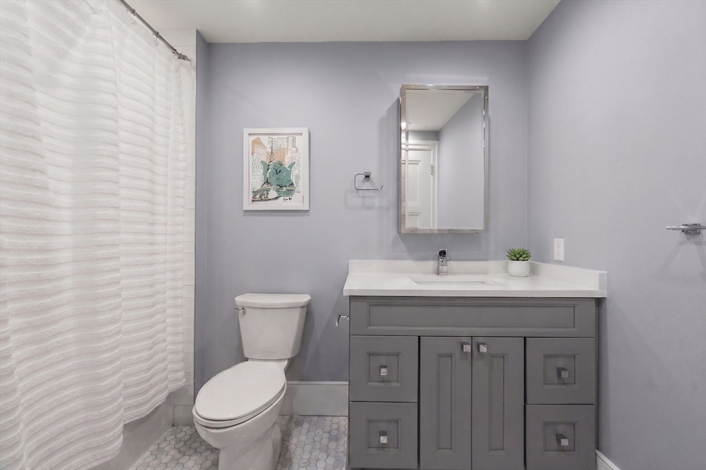 377 W 1st St #2, Boston, MA Photo #16