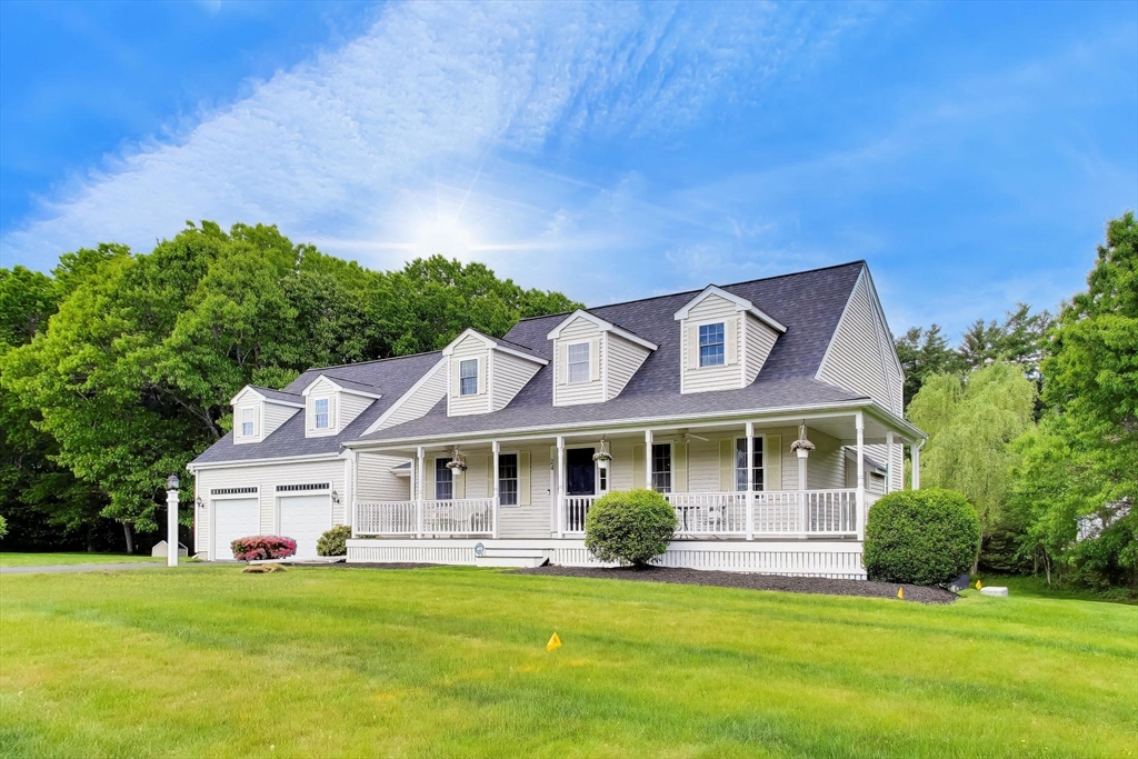 24 Meadow Ln