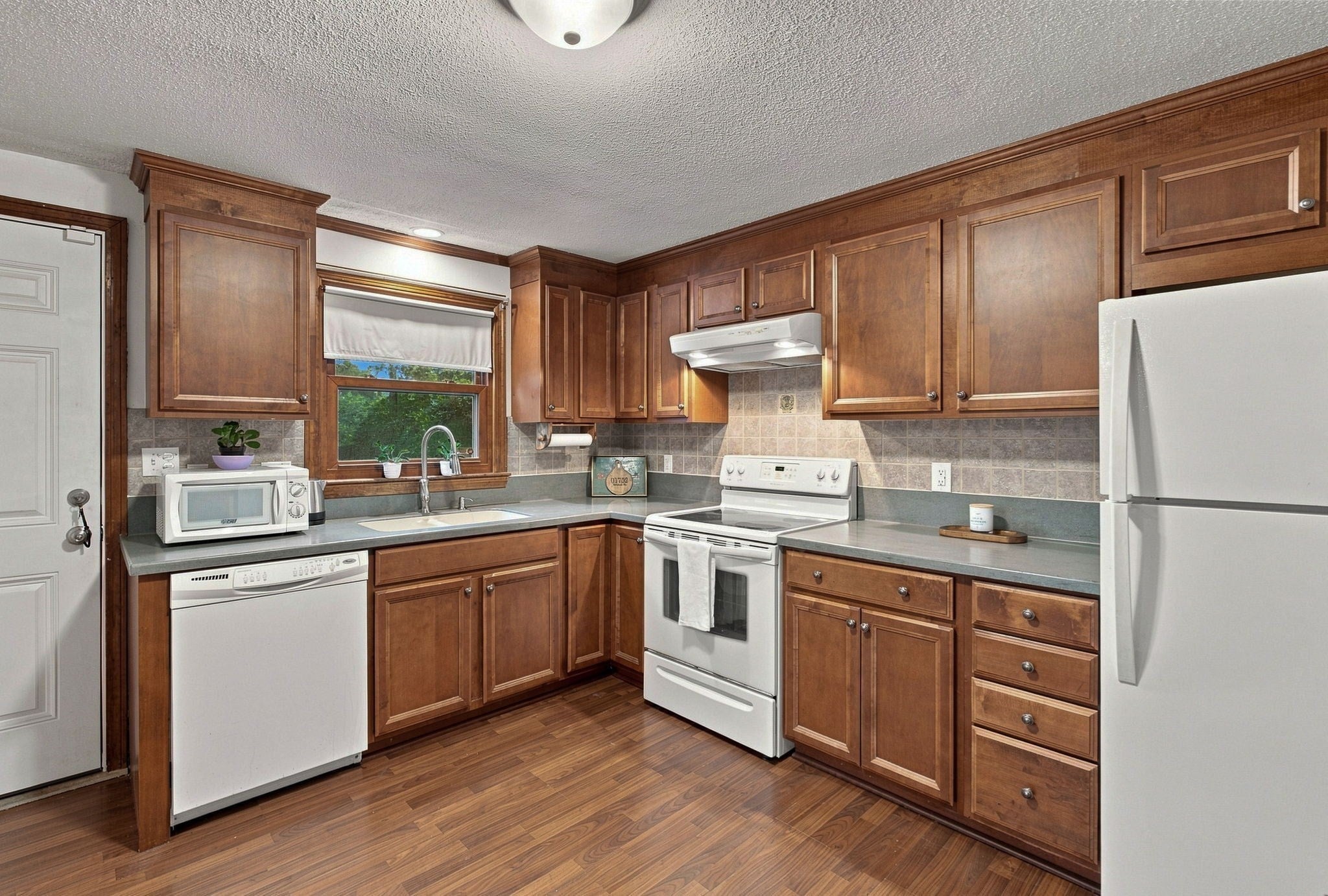 19 Pembroke St, Marlborough, MA, 19 Pembroke St, Marlborough, MA Photo #10