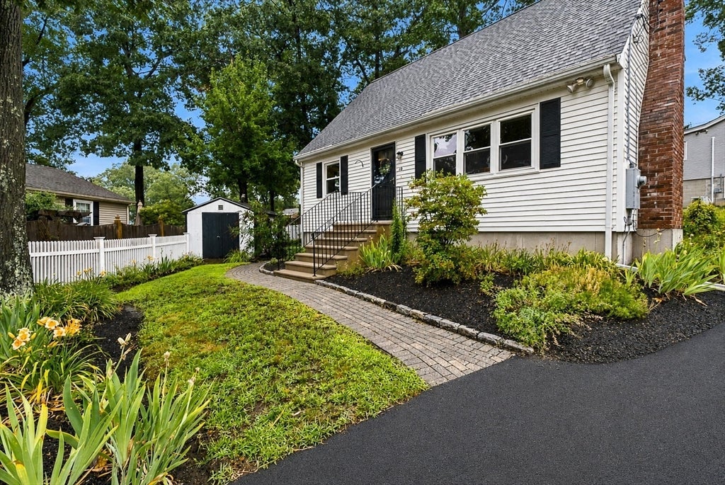 19 Pembroke St, Marlborough, MA Photo #2