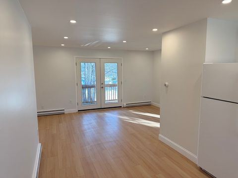 97-99 Roffee St 2 Barrington RI 02806