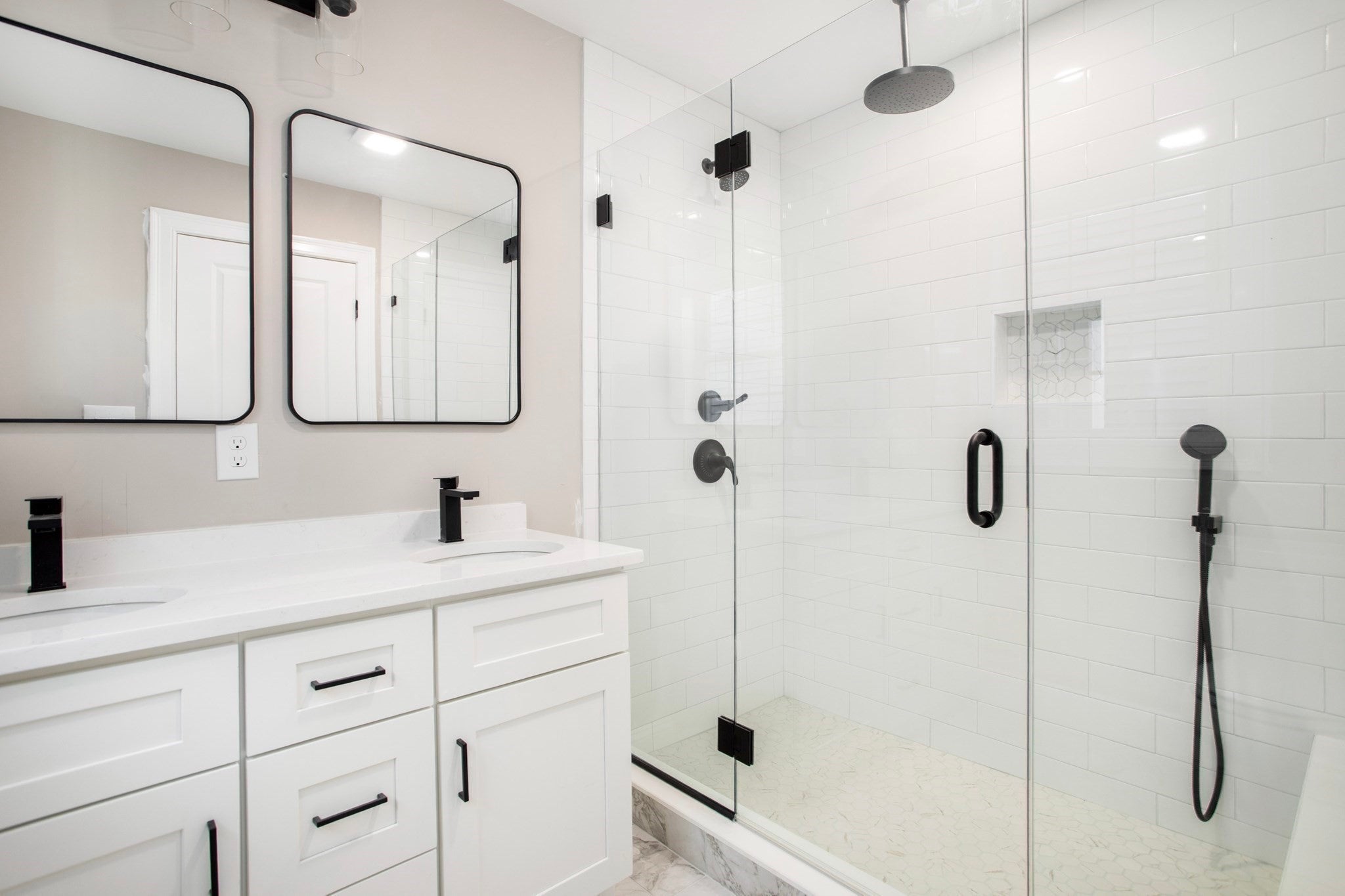 661 Washington Aveue AVE #2, Revere, MA Photo #11