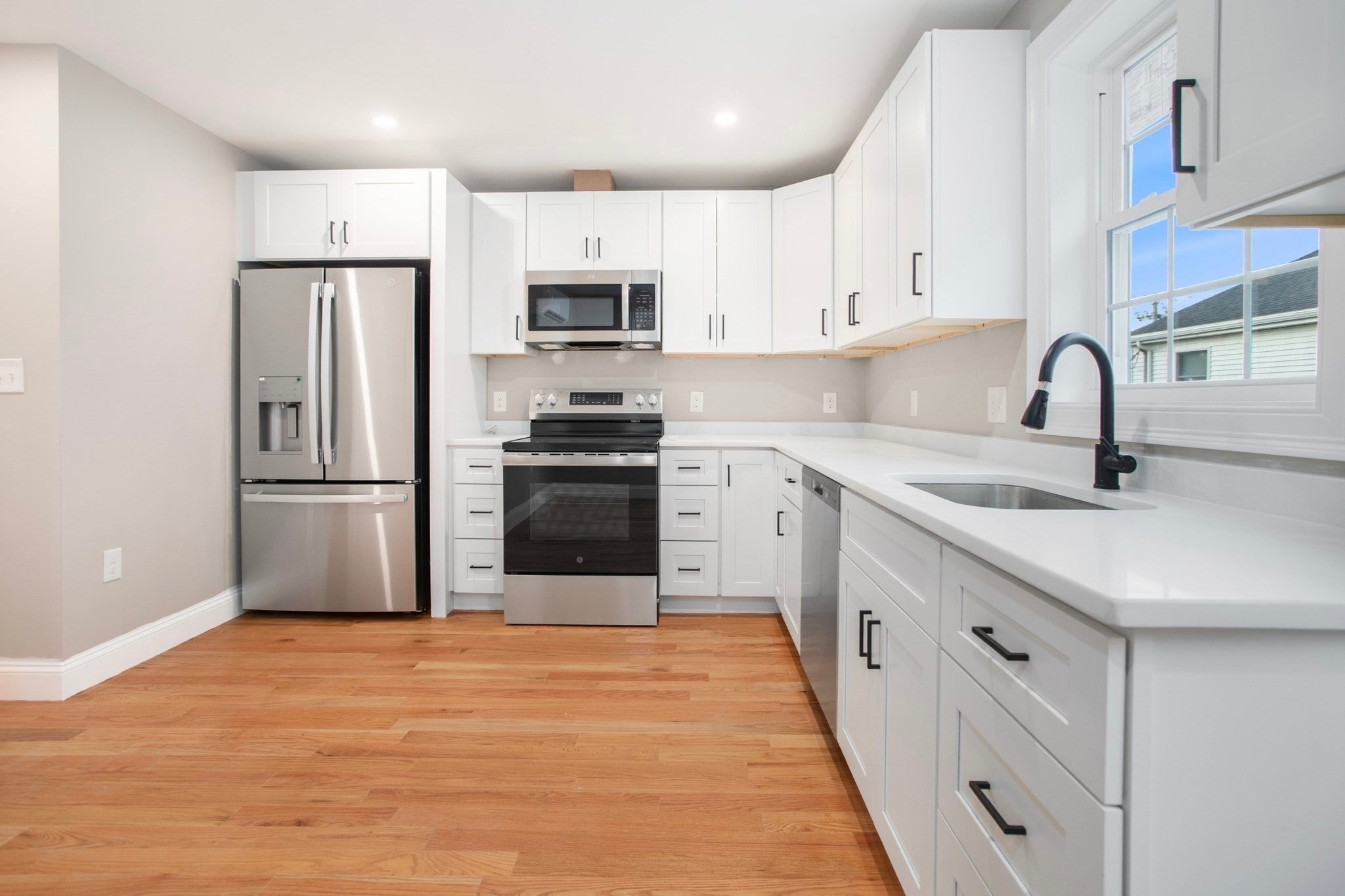 661 Washington Aveue 2